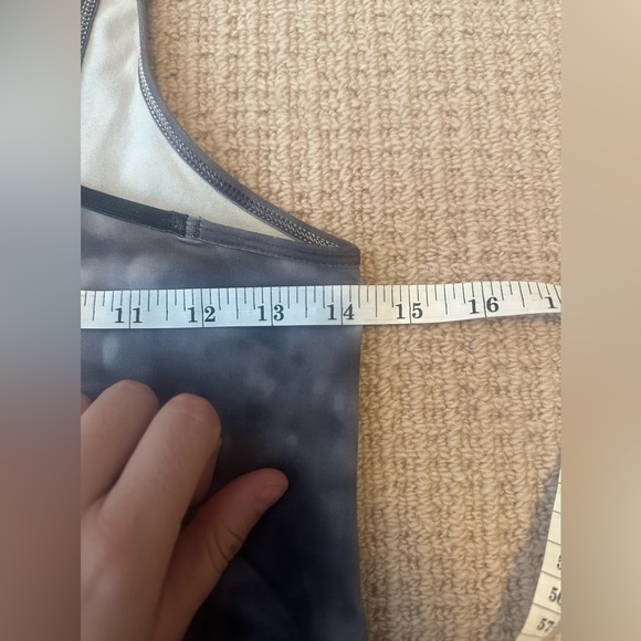 Lululemon Cool Racerback Nulu Snowy Owl Womens 6 - Picture 5 of 5